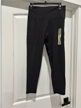 Black womens' High-Waist Active Leggings
